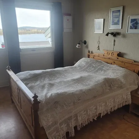 Hus Ved By * Lillestrom